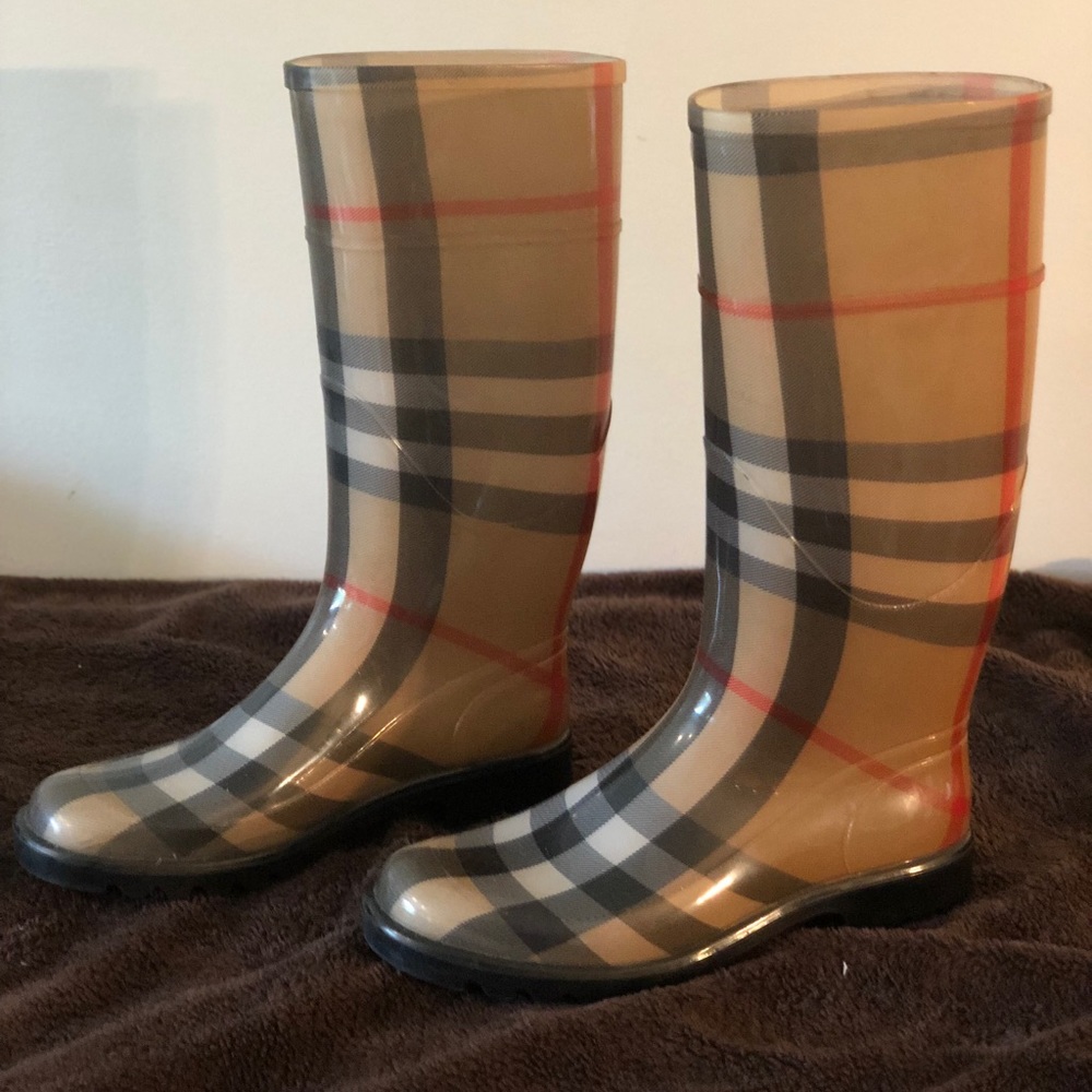 Burberry Neutrals/ Haymarket Check Rainboots